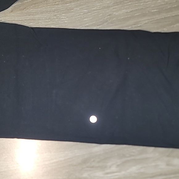 Lululemon pants - Picture 3 of 5